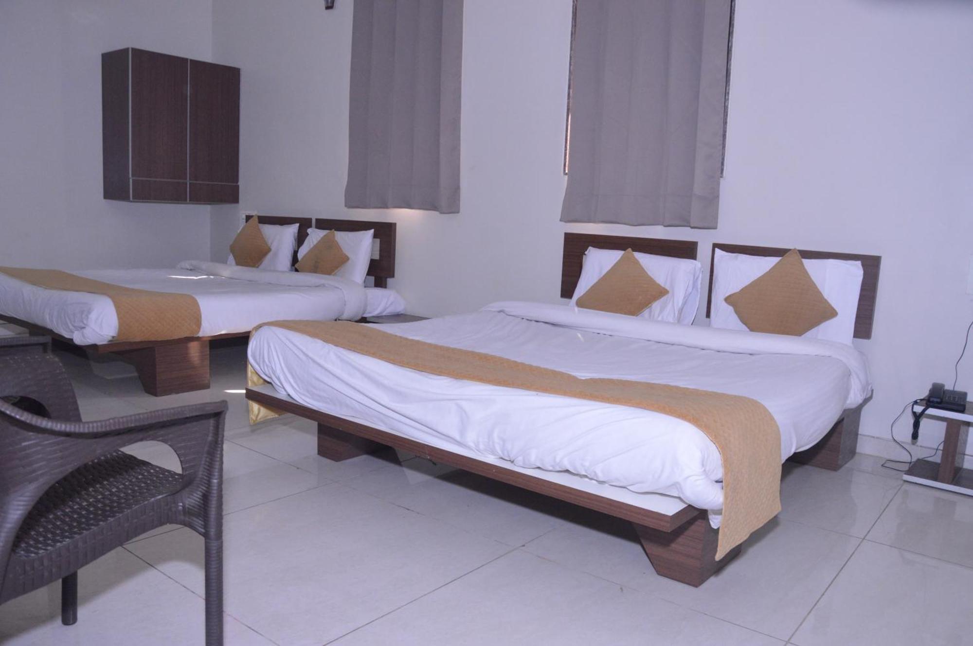 Hotel Indrani Chittorgarh Eksteriør bilde